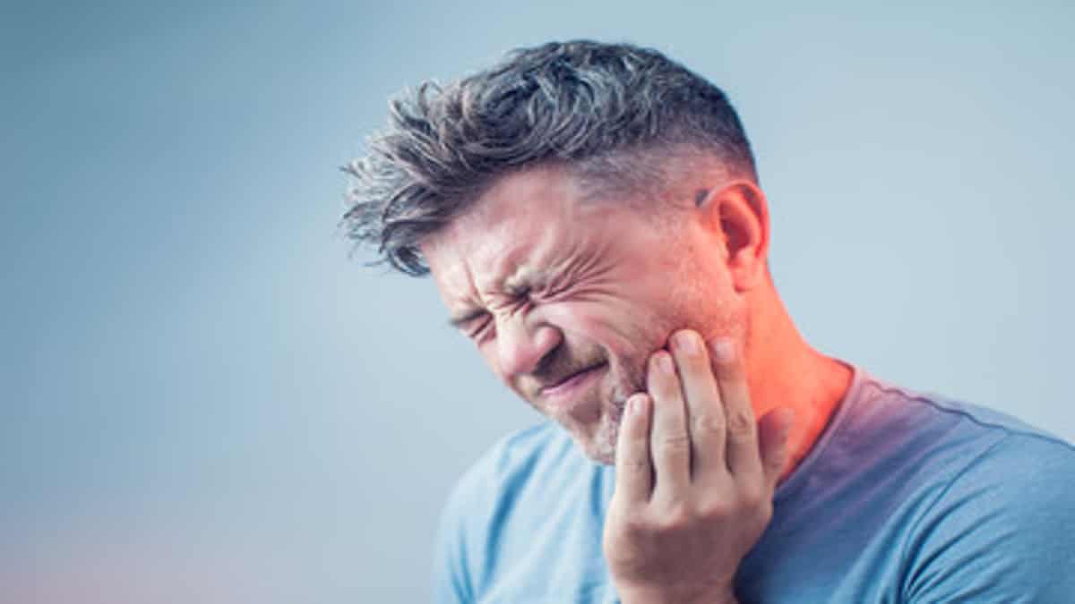 Dor e inflamação no maxilar: o que pode ser e como tratar?