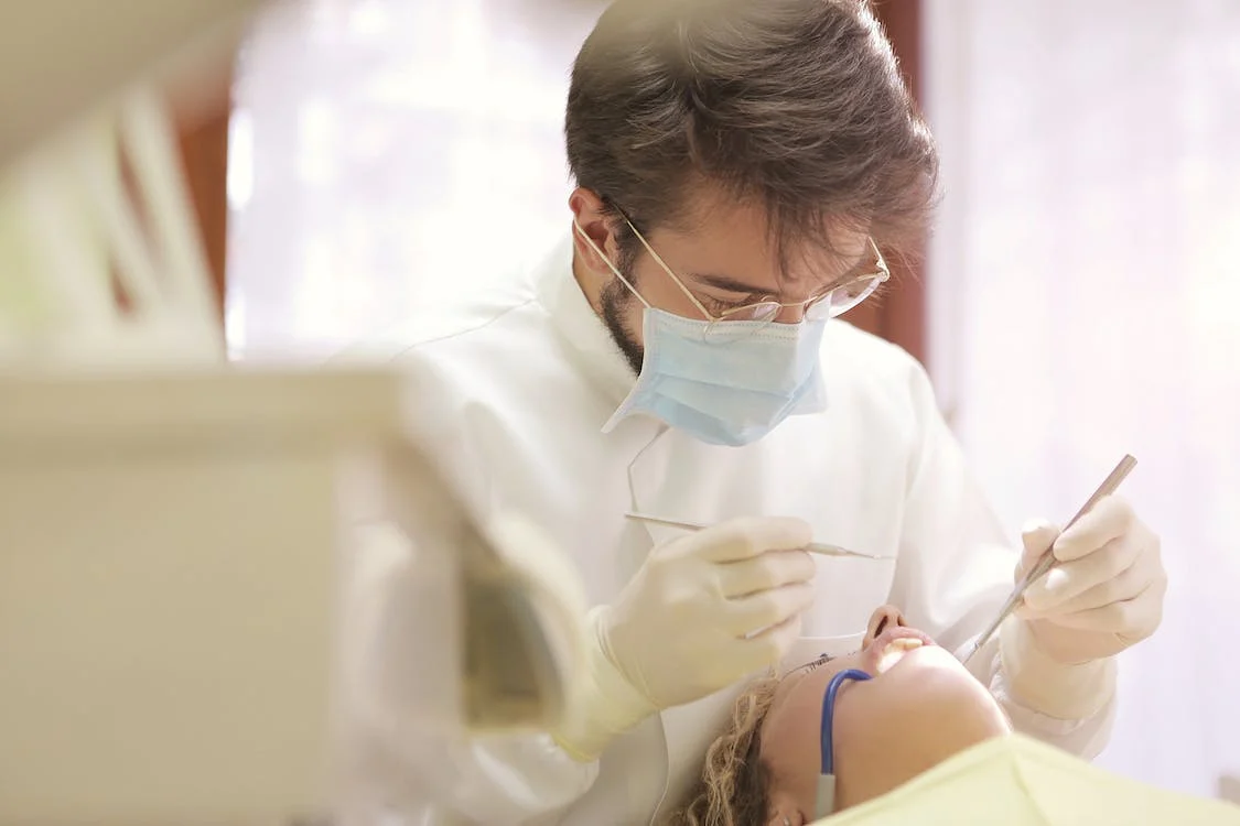 A história do ultrassom odontológico segundo a literatura